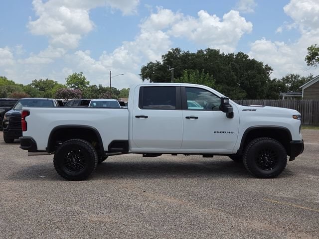 2026 Chevrolet Silverado 2500 HD ZR2 - Photo 39