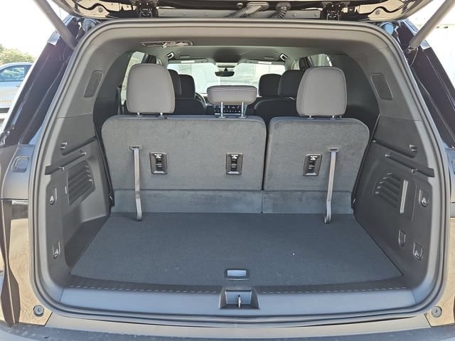 2026 Chevrolet Traverse LT - Photo 26