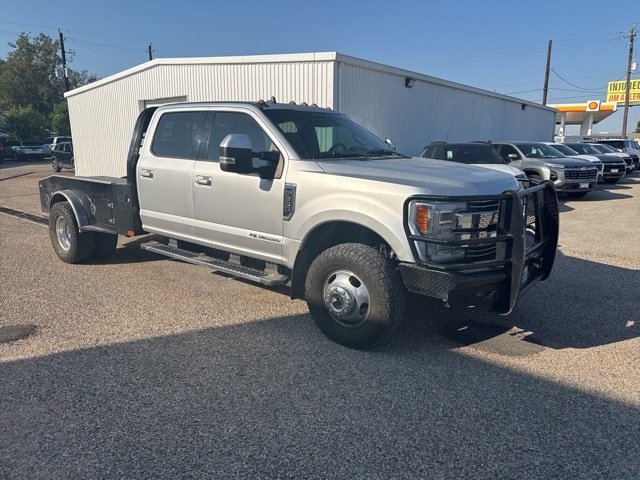 2019 Ford F-350 Lariat photo 3