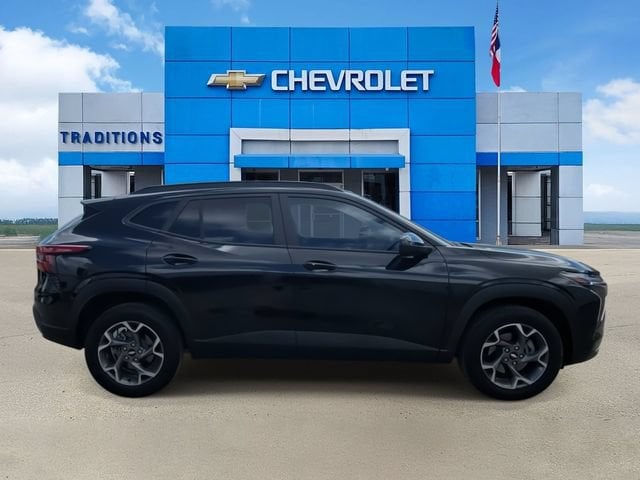 2026 Chevrolet Trax LT - Photo 10