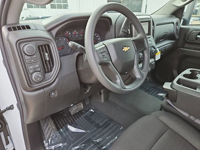 2026 Chevrolet Silverado 2500 HD Custom - Photo 11