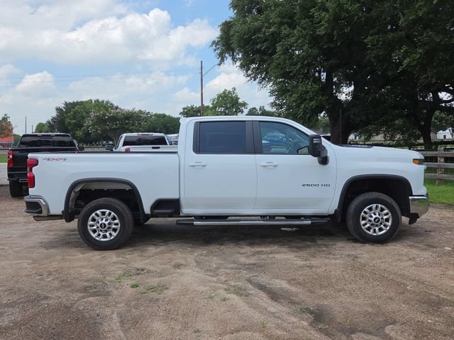 2025 Chevrolet Silverado 2500HD LT - Photo 38