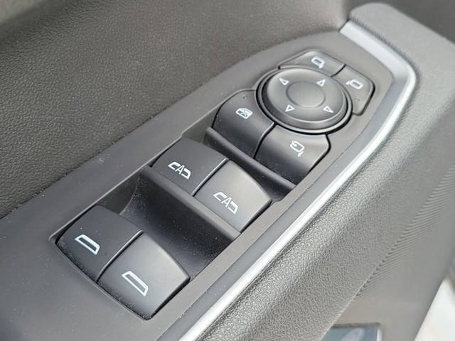 2025 GMC Sierra 1500 SLT - Photo 24