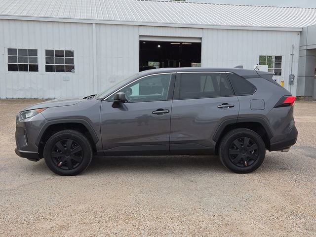 2022 Toyota RAV4 LE - Photo 40