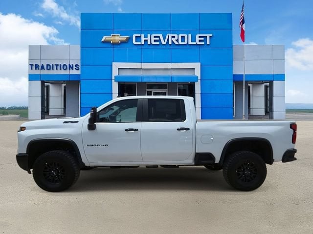 2026 Chevrolet Silverado 2500 HD ZR2 - Photo 6