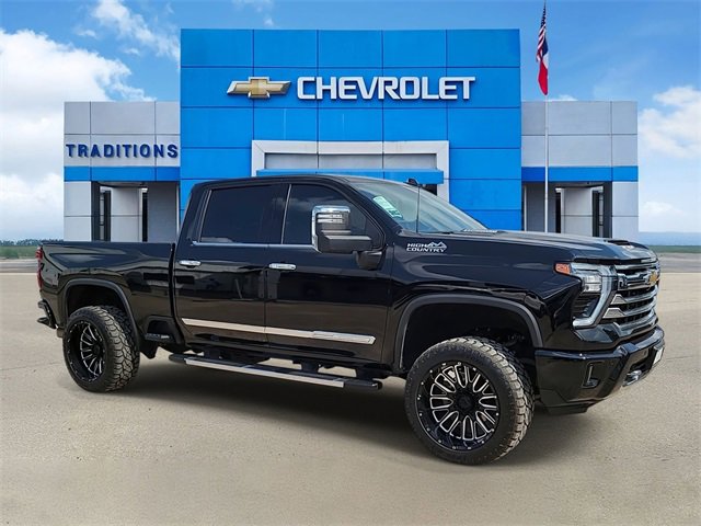2024 Chevrolet Silverado 2500HD High Country photo 2