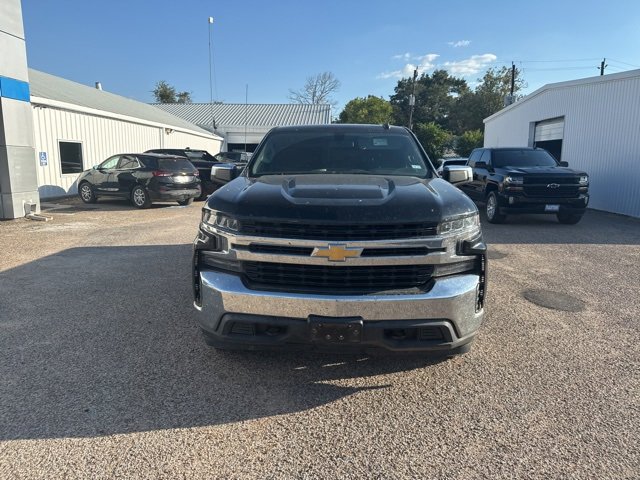 2019 Chevrolet Silverado 1500 LT photo 2