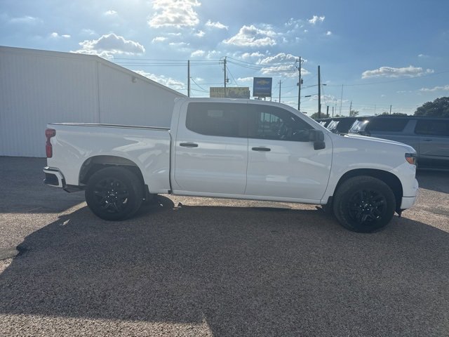 2024 Chevrolet Silverado 1500 Custom photo 4