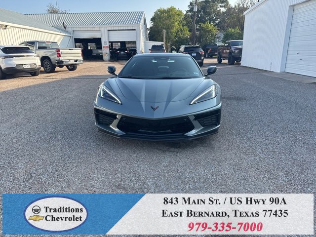 2024 Chevrolet Corvette Stingray 2LT photo 2