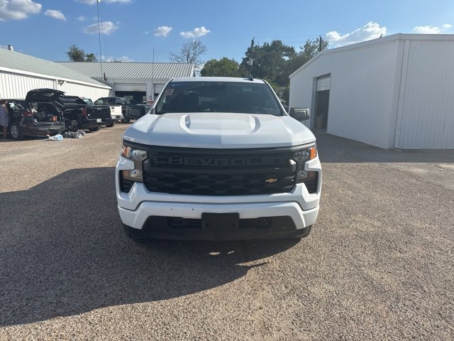 2024 Chevrolet Silverado 1500 Custom photo 2