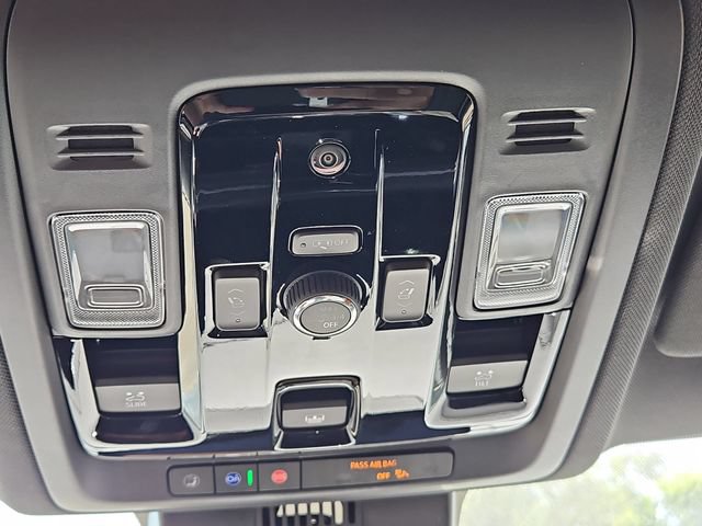 2026 Chevrolet Suburban Z71 - Photo 54