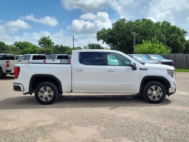 2025 GMC Sierra 1500 SLT - Photo 38