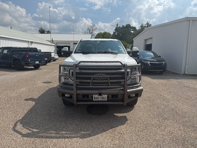 2020 Ford F-250 Lariat photo 2