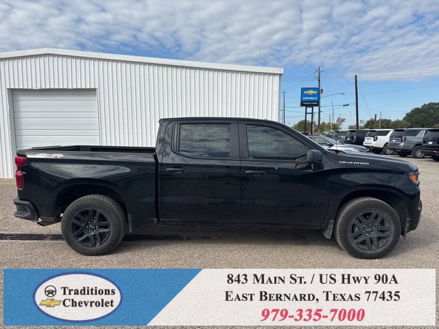 2024 Chevrolet Silverado 1500 Custom photo 4