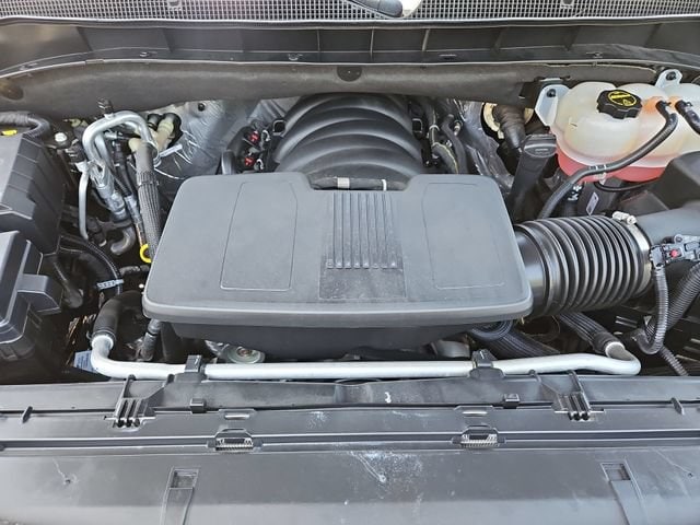 2025 Chevrolet Tahoe LS - Photo 30