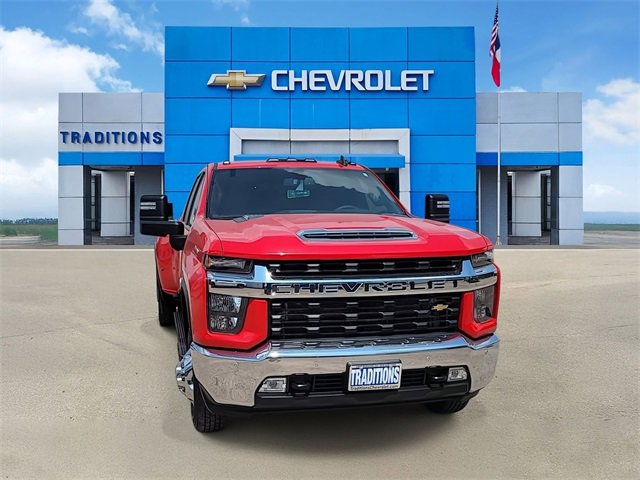 2022 Chevrolet Silverado 3500HD LT photo 3