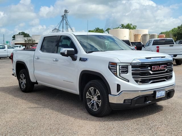 2025 GMC Sierra 1500 SLT - Photo 37