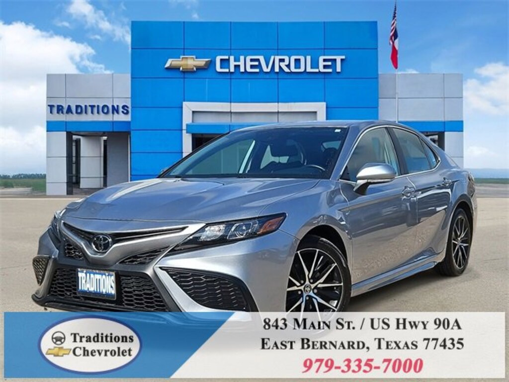 Used 2024 Toyota Camry SE Sedan