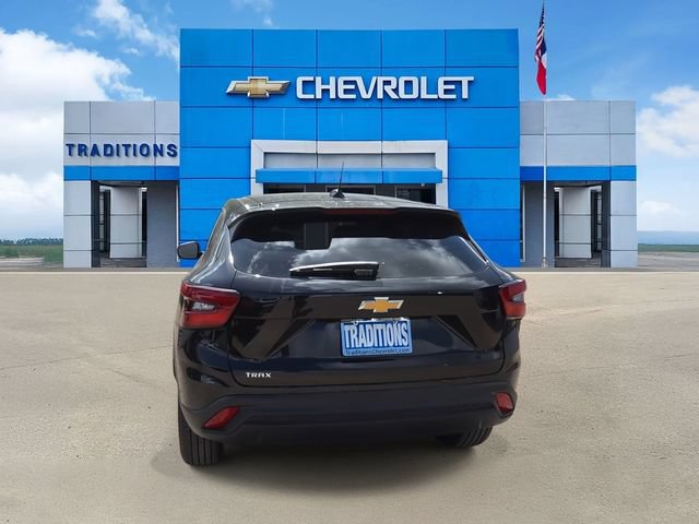 2026 Chevrolet Trax LS - Photo 8