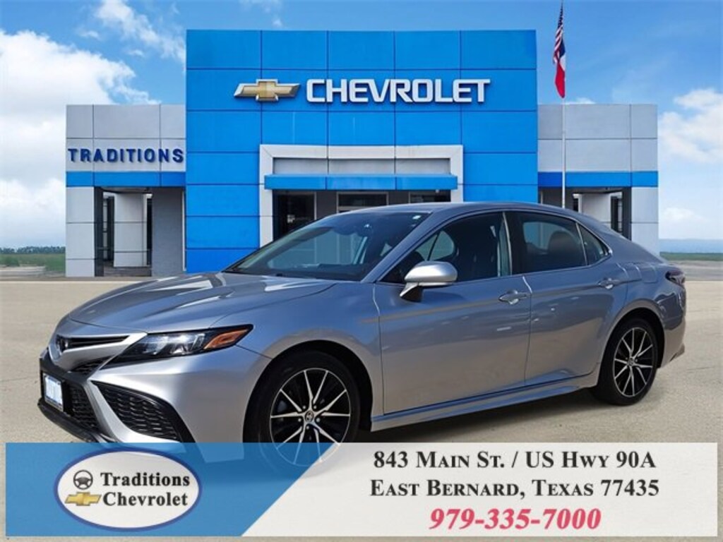 Used 2024 Toyota Camry SE Sedan