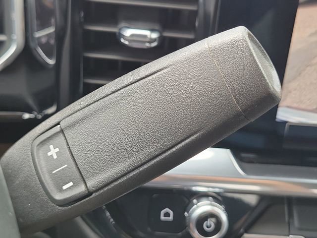 2025 GMC Sierra 1500 SLT - Photo 17