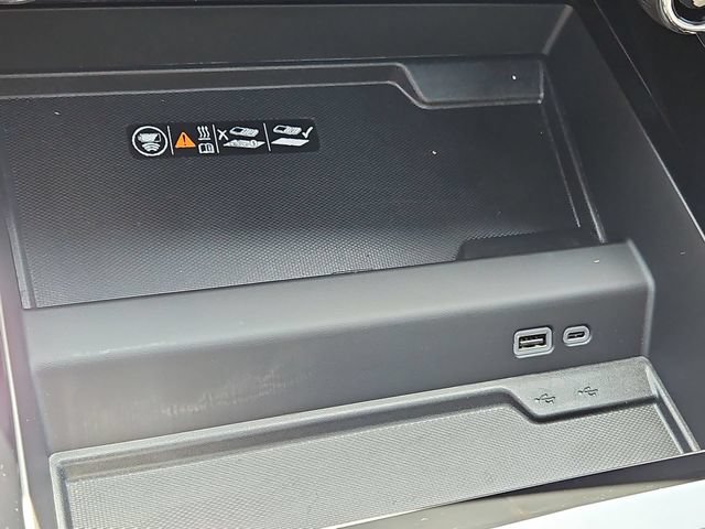 2026 Chevrolet Suburban Z71 - Photo 49