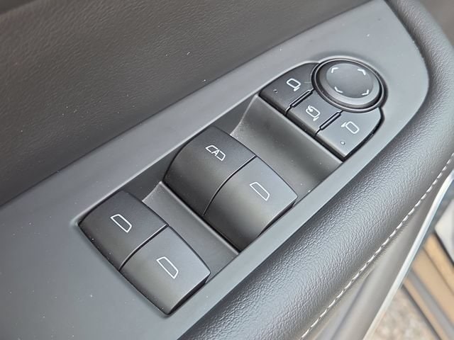2025 Buick Enclave Preferred - Photo 24
