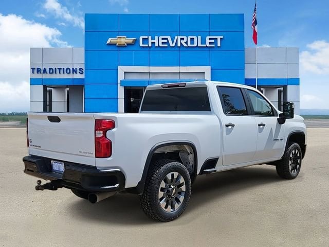 2024 Chevrolet Silverado 2500HD Custom - Photo 9