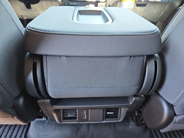 2026 Chevrolet Silverado 2500 HD Custom - Photo 22