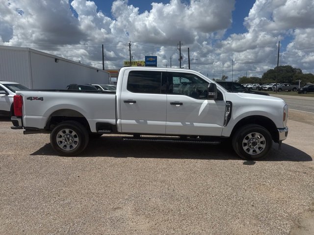 2024 Ford F-250 XLT photo 3