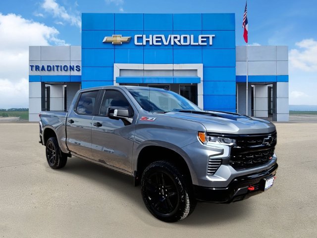 2026 Chevrolet Silverado 1500 LT Trail Boss - Photo 2