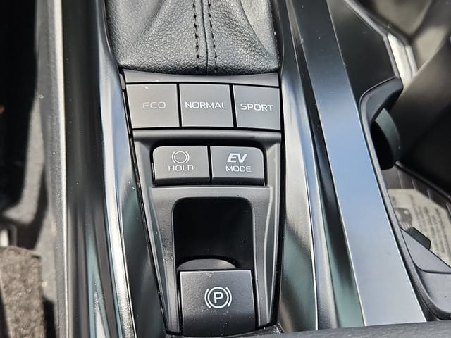 2025 Toyota Camry SE - Photo 47