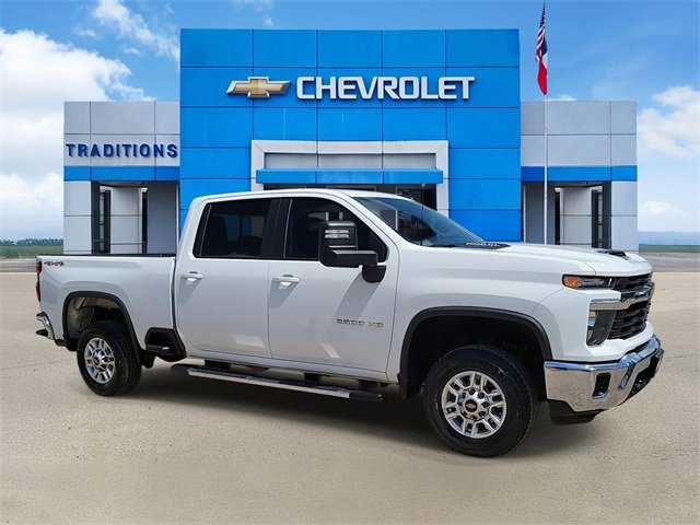 2024 Chevrolet Silverado 2500HD LT photo 2