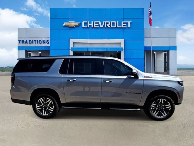 2026 Chevrolet Suburban Z71 - Photo 10