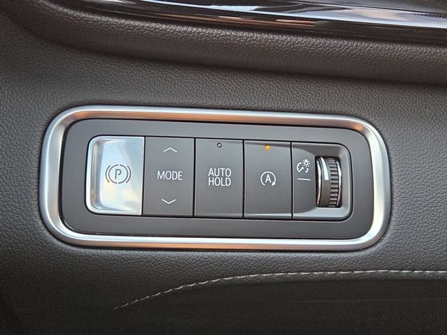 2025 Buick Enclave Preferred - Photo 19