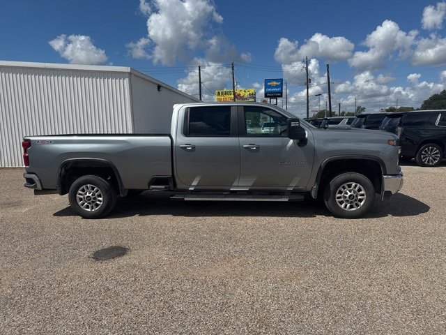 2024 Chevrolet Silverado 2500HD LT photo 4