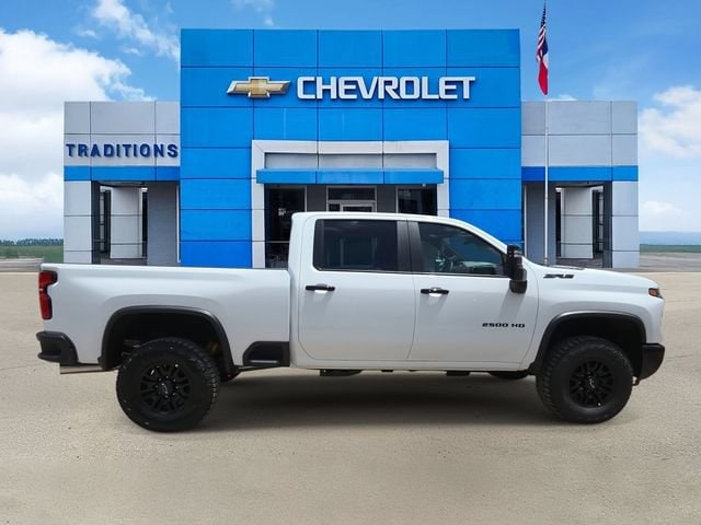 2026 Chevrolet Silverado 2500 HD ZR2 - Photo 10