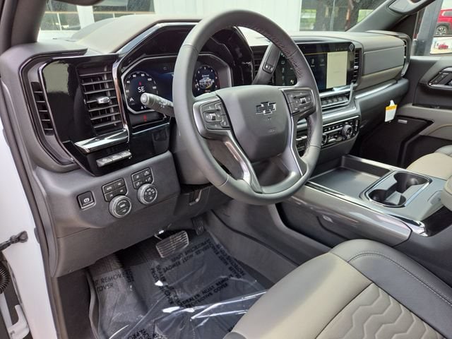 2026 Chevrolet Silverado 2500 HD ZR2 - Photo 11