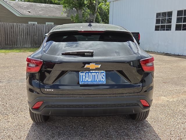 2026 Chevrolet Trax LS - Photo 38