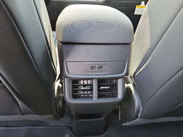 2027 Chevrolet Equinox RS - Photo 29