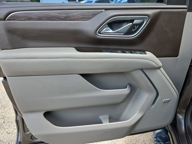 2021 Chevrolet Suburban Z71 - Photo 24