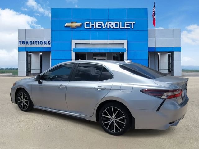 2024 Toyota Camry SE - Photo 7