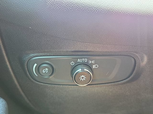 2019 Chevrolet Equinox LT - Photo 19