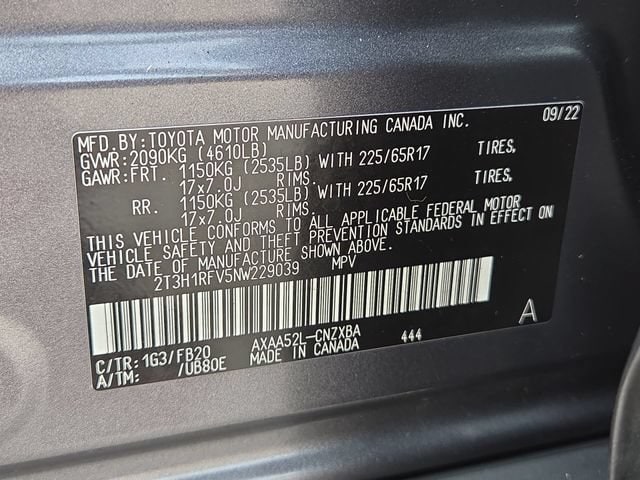 2022 Toyota RAV4 LE - Photo 31