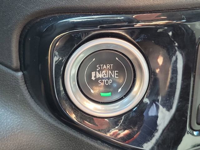 2025 Chevrolet Silverado 1500 LT - Photo 18