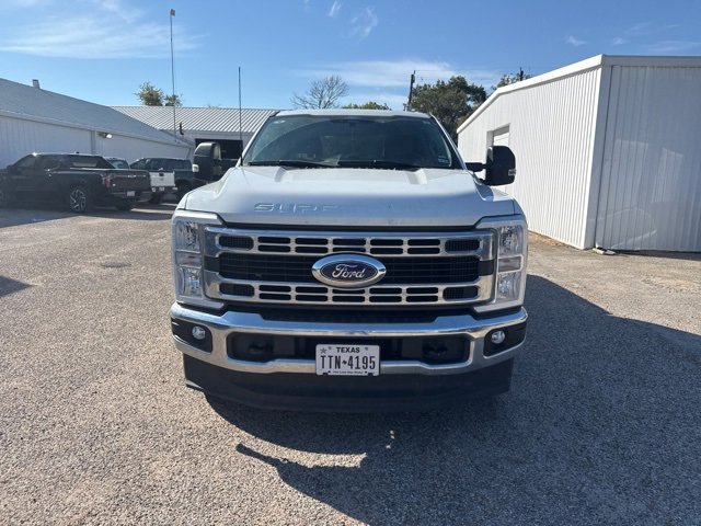 2024 Ford F-250 XLT photo 2