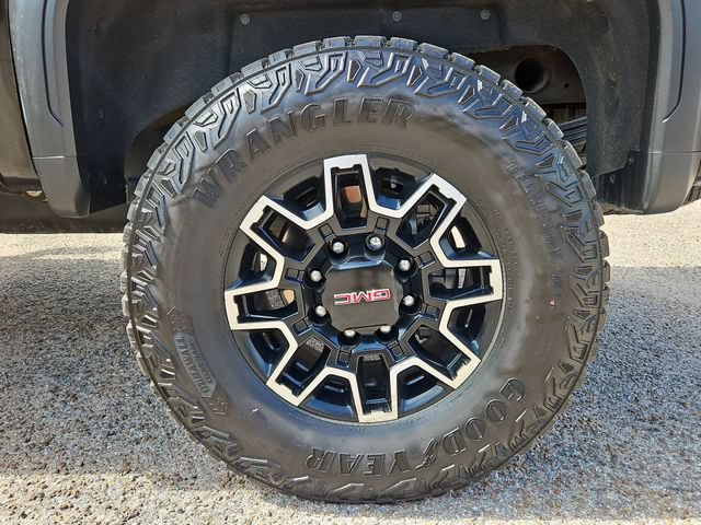 2025 GMC Sierra 2500HD AT4X - Photo 34