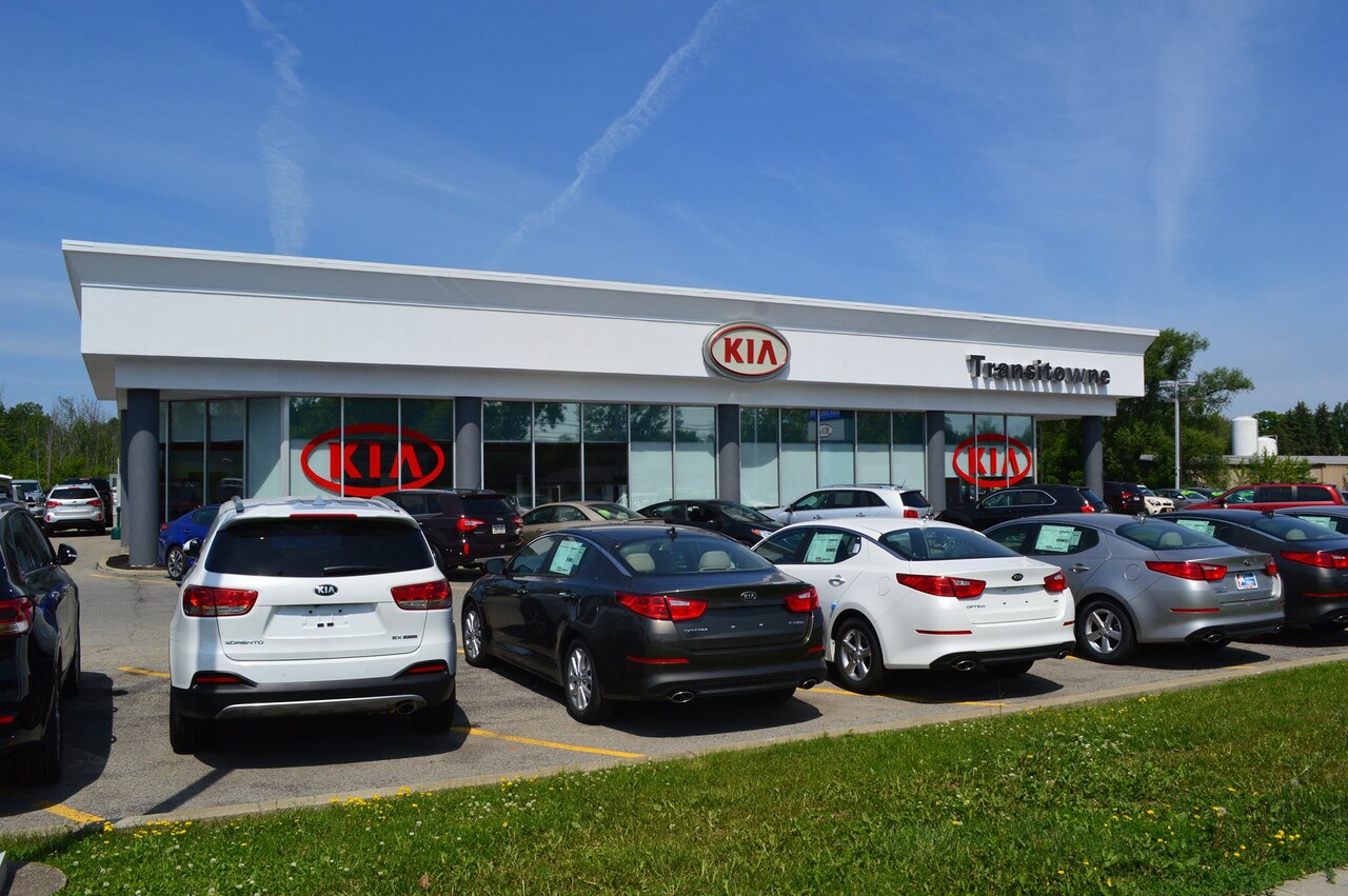 New and Used Kia dealership in West Seneca Transitowne Kia