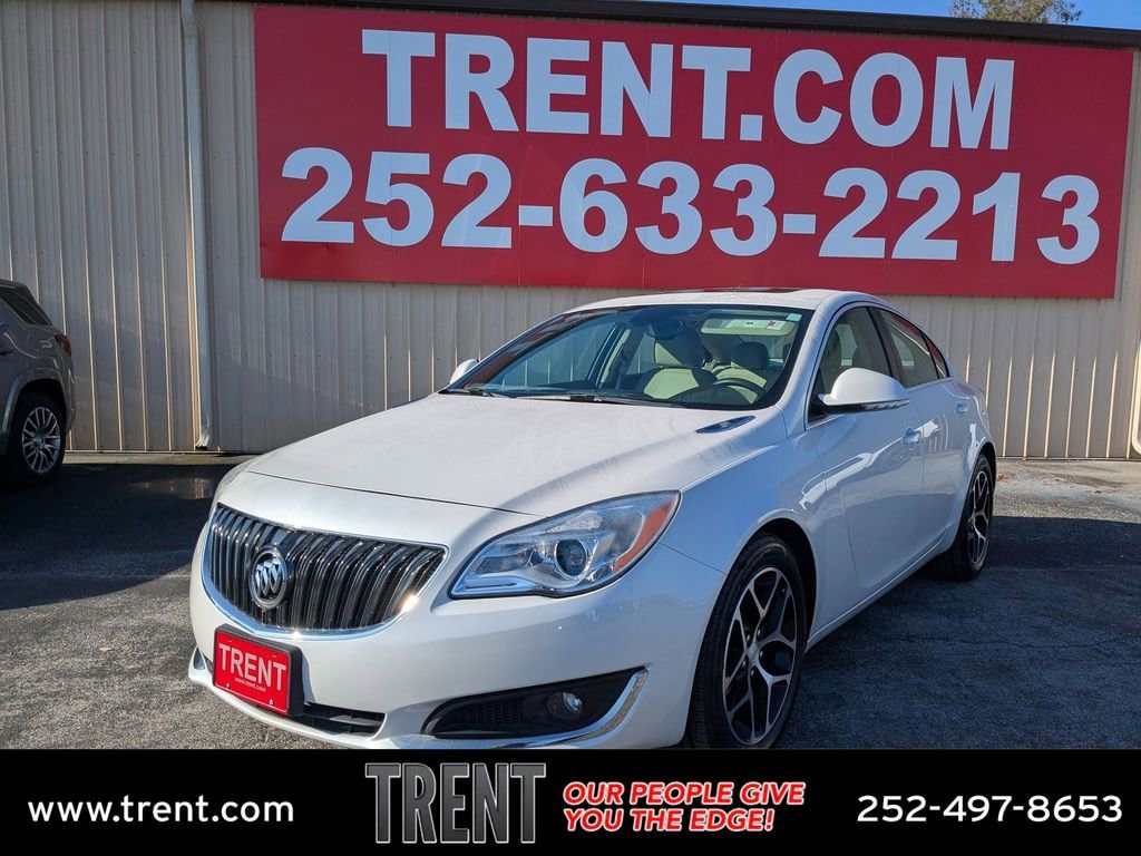 2017 Buick Regal Sport Touring's photo