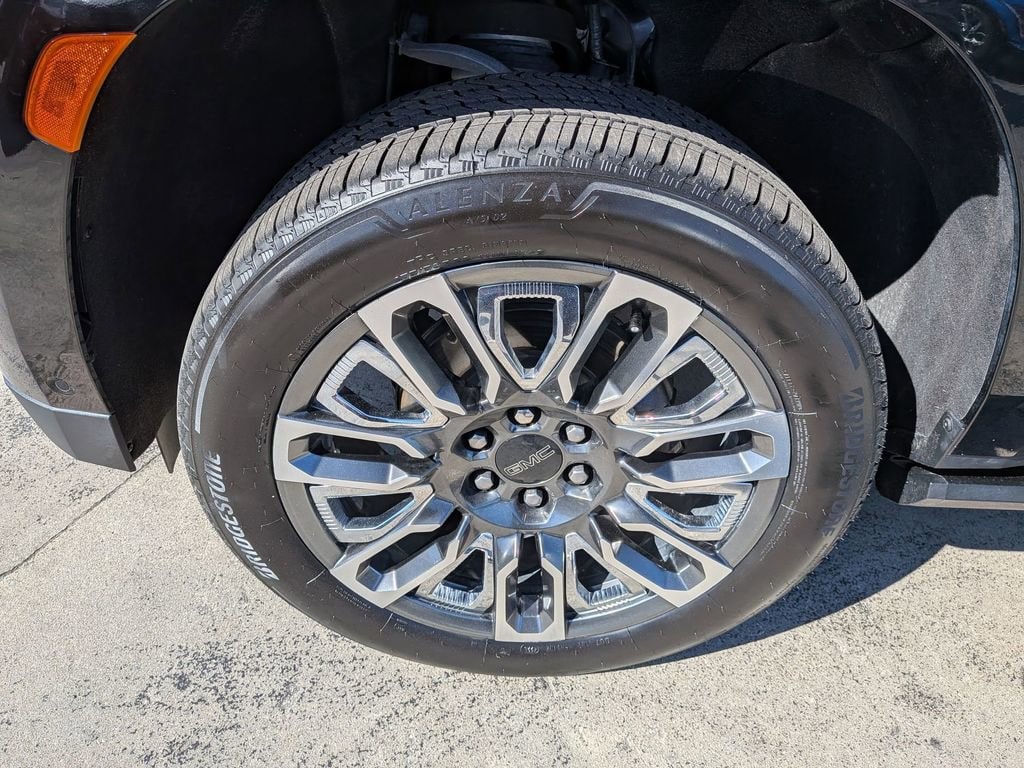 2024 GMC Yukon Denali Ultimate - Photo 6